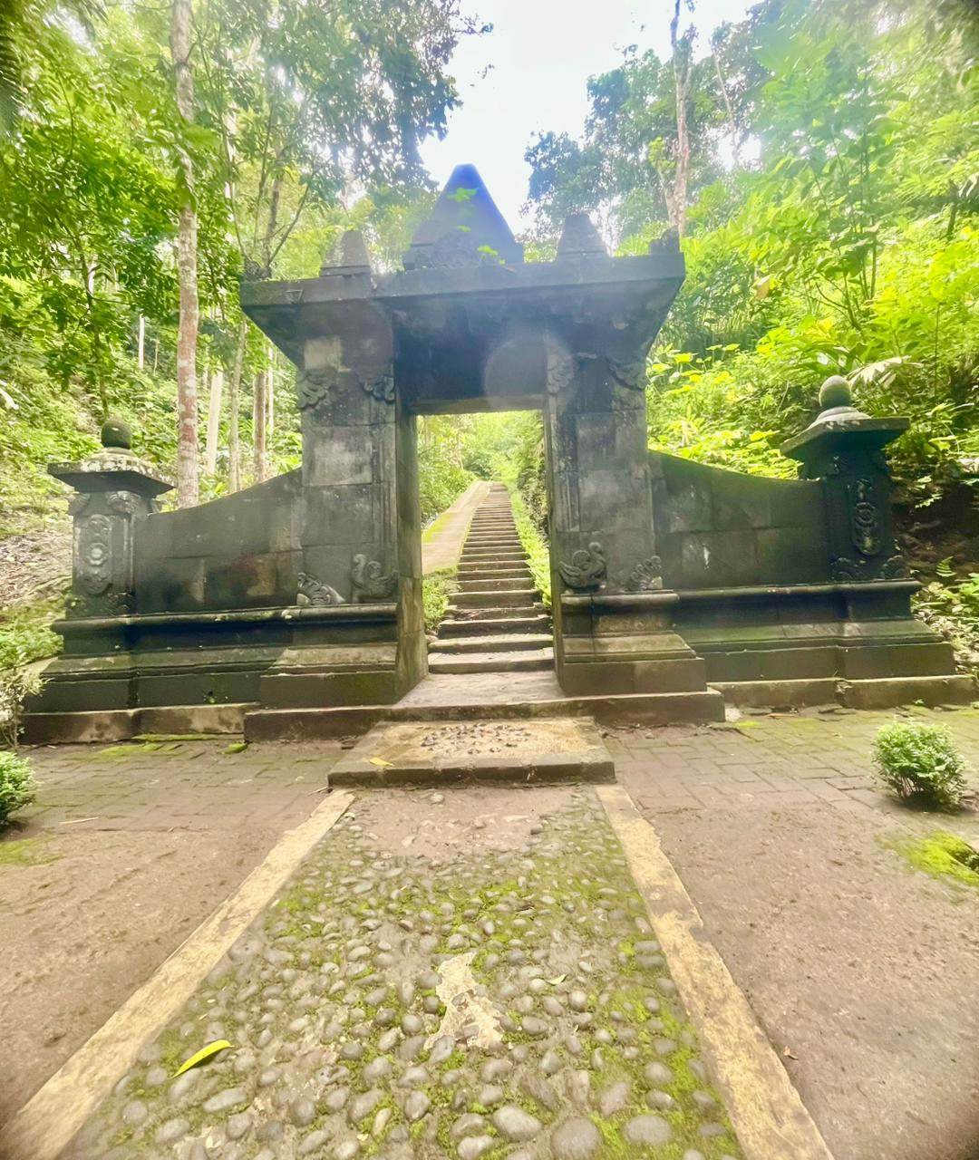 trekkingselogriyotemple